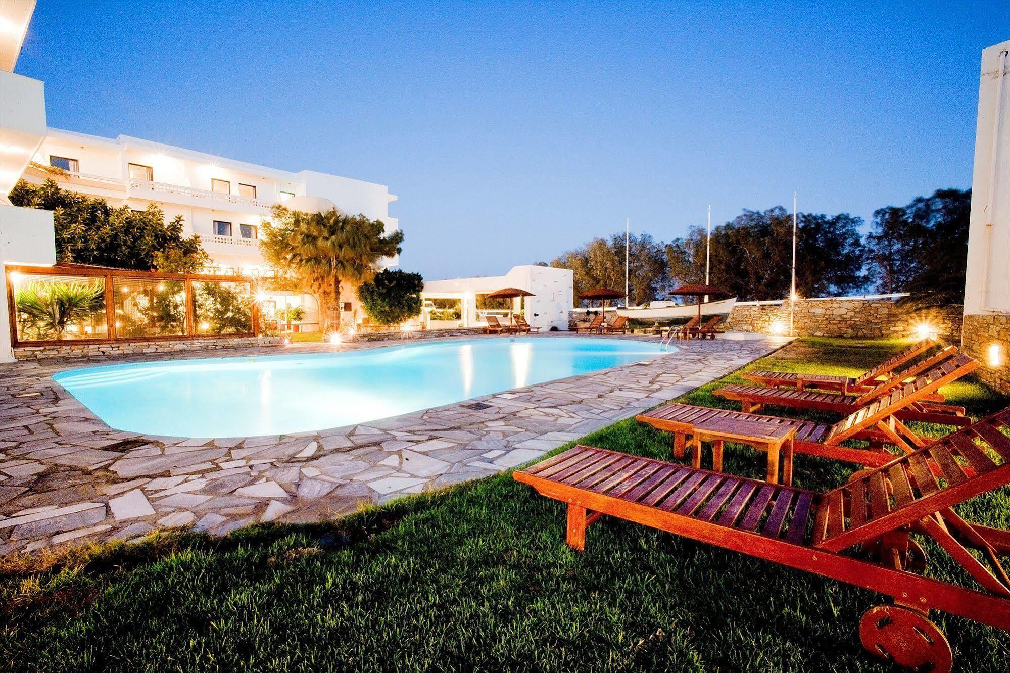 Aeolos Bay Hotel Tinos Exterior photo